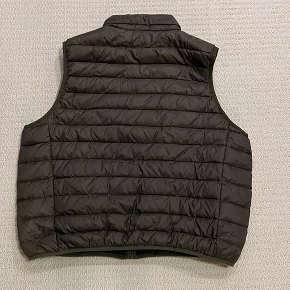 Men’s Hawke and Co. Olive Green Puffy Vest - Picture 2 of 4
